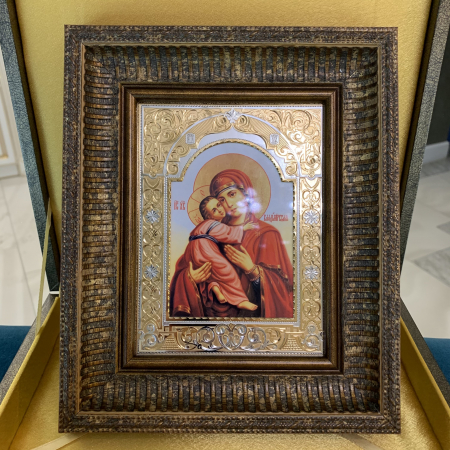 Икона в багете Владимирская Божья Матерь
