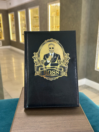 Ежедневник "BOSS" в черном переплете